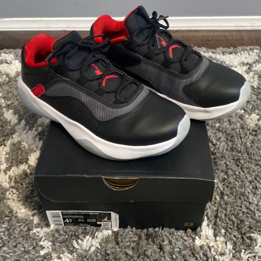 USED Air Jordan 11 Comfort Low (GS)